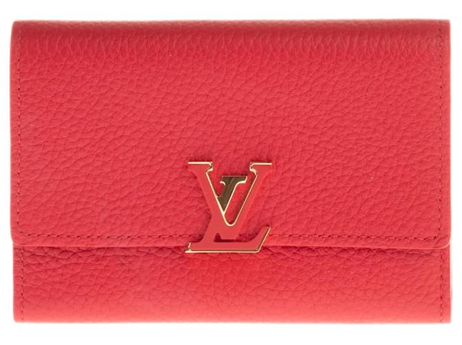 Très beau portefeuille Louis Vuitton Capucines Compact en cuir Taurillon souple rouge écarlate  ref.559068