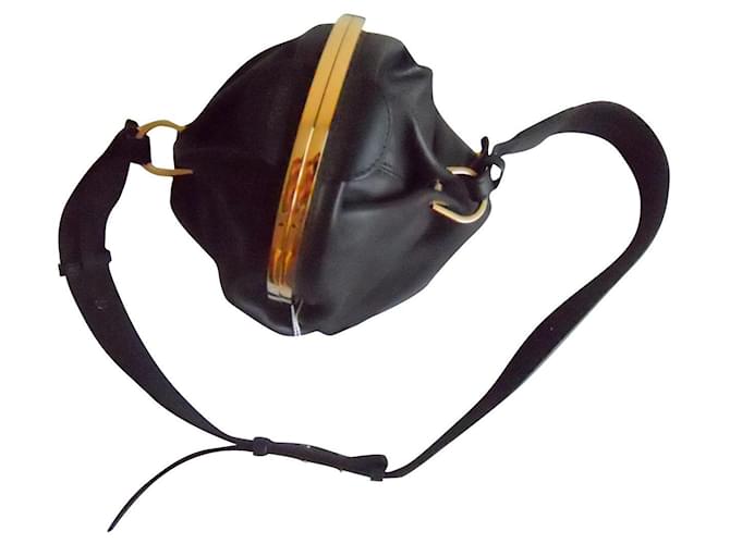 Real leather handbag MAX MARA Black  ref.560016