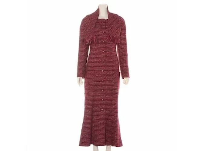 Chanel Manteaux, Vêtements d'extérieur Tweed Rouge  ref.561140