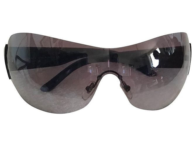 Versace 2108 Sunglasses Black Acetate