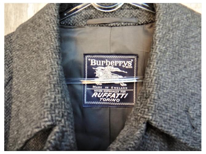 manteau de tweed Burberry taille 48 Gris  ref.561354