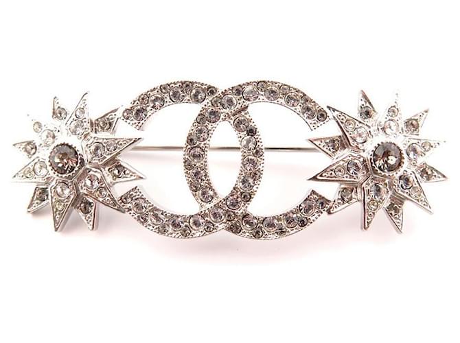 Other jewelry NEW CHANEL BROOCH STAR MOON LOGO CC STRASS PARIS DALLAS 2015 brooch Silvery Metal  ref.562174