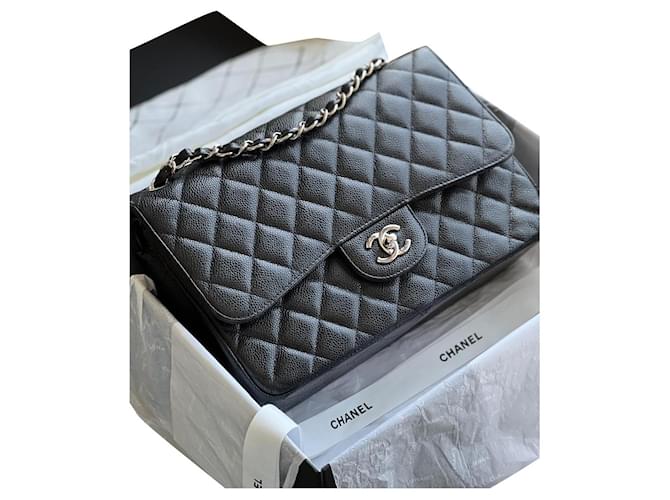 Chanel Handbags Black Leather ref.563832 - Joli Closet