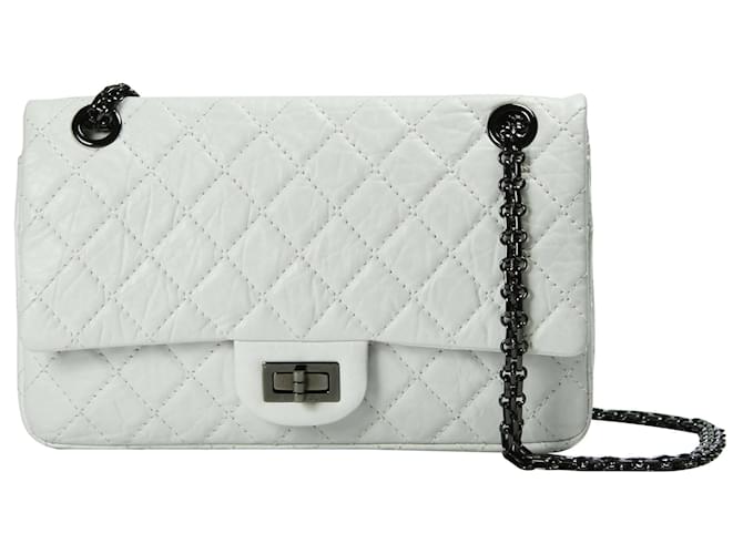 Chanel 2.55 Reissue 255 White Aged calf leather Black Hardware  ref.564228