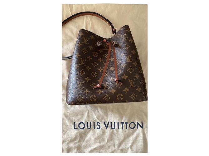 Louis Vuitton NEO NOAH CARAMELO Marrom