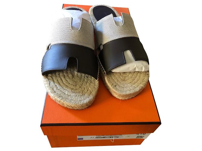 Hermès Antigua Beige