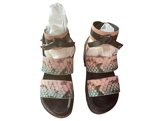 Louis Vuitton sandali Multicolore Pelle  ref.565625