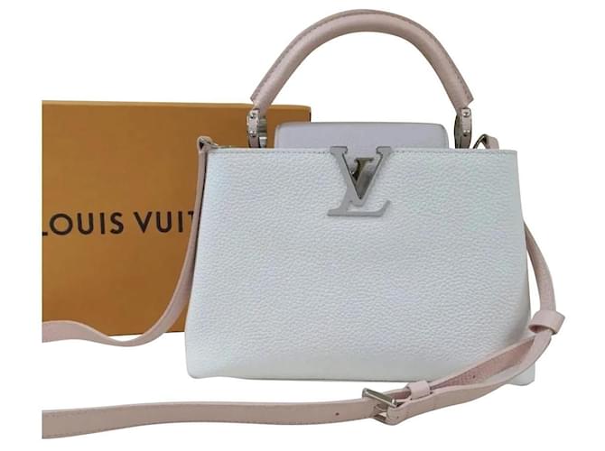Louis Vuitton LOUIS VUITTON Capucines BB 2way Hand Shoulder Bag
