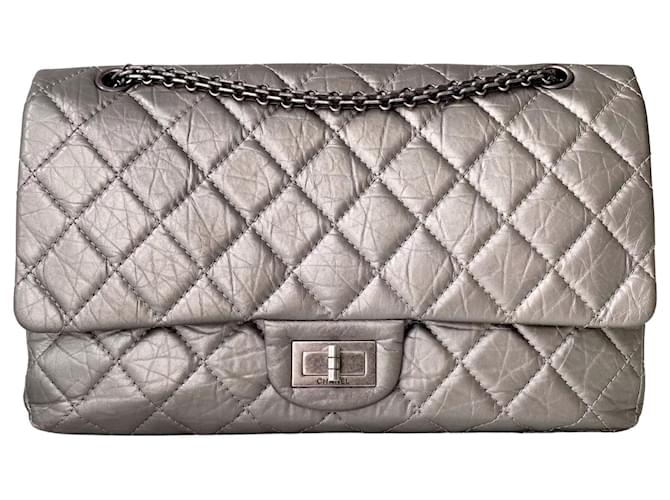 2.55 Chanel Handbags Silvery Leather  ref.566970