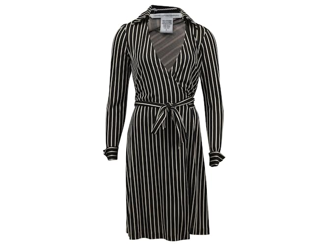 Diane Von Furstenberg Listrado com Interwind Rope Pattern Wrap Dress em seda preta Preto  ref.567804