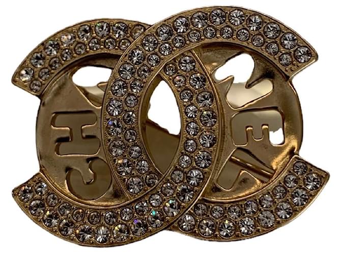 Coco Crush Chanel Pins & Broschen Golden Modal  ref.568323