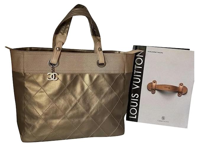 CHANEL GOLD COATED CANVAS TOTE BAG Golden Cloth  ref.568926
