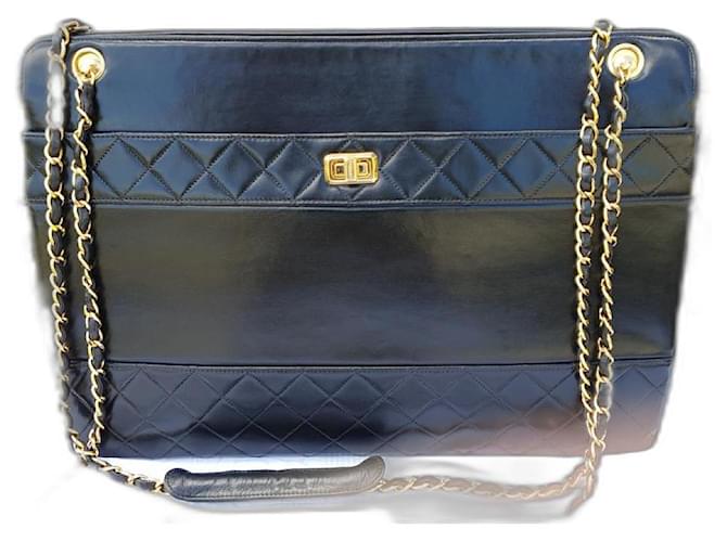 Chanel quilted chain tote bag Black Lambskin  ref.568983