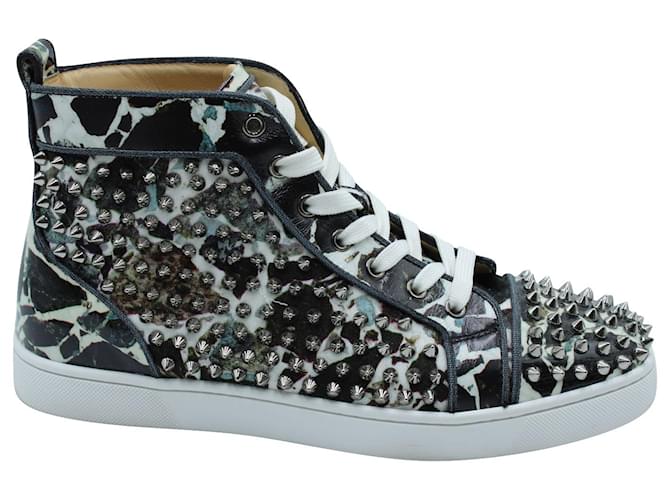 Christian Louboutin Bedruckte Sneakers mit Nieten aus mehrfarbigem Leder Mehrfarben  ref.570539