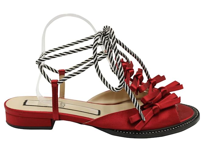 Autre Marque N21 Ankle Tie Sandals in Red Satin   ref.570654