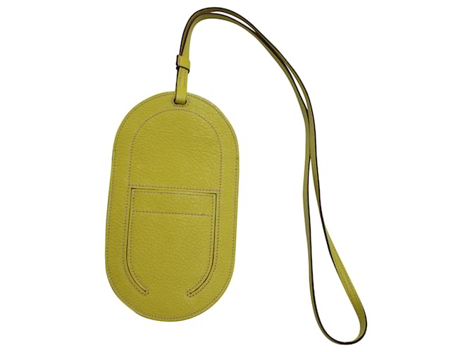 Hermès In-the-Loop To Go GM Verso Phone Case in Yellow Goatskin Leather  ref.571648 - Joli Closet