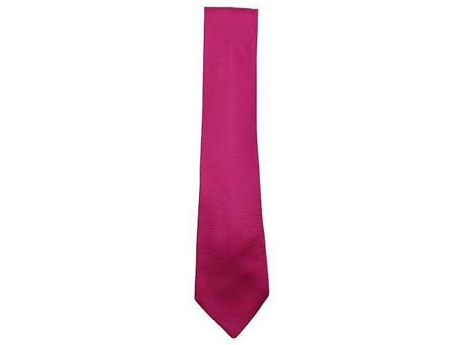 Hermès  Hermes Tie in Pink Silk