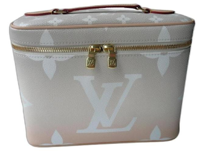 LOUIS VUITTON NICE BB POOL MIST VANITY CASE NEU Beige Leinwand ref.571996 Joli Closet