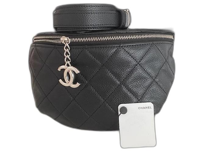Bolsa Chanel em couro granulado preto  ref.572070