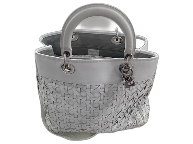 Dior Handbags White Leather  ref.572276