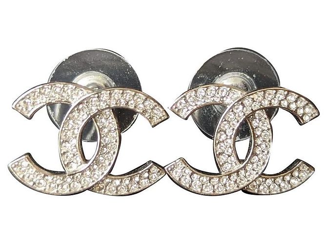 Chanel CC B20S Classic Crystal Silver Hardware Logo Pendientes caja tarjeta Plata