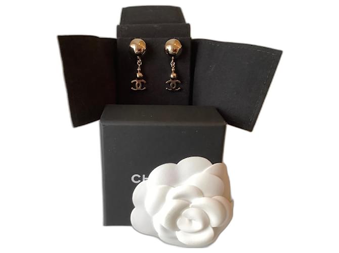 Chanel Earrings Gold hardware Steel  ref.572653