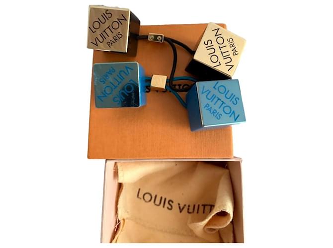 Louis Vuitton Hair accessories Multiple colors Plastic ref.572771