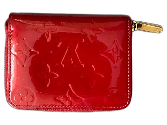 Louis Vuitton Wallets Dark red Patent leather  ref.572855