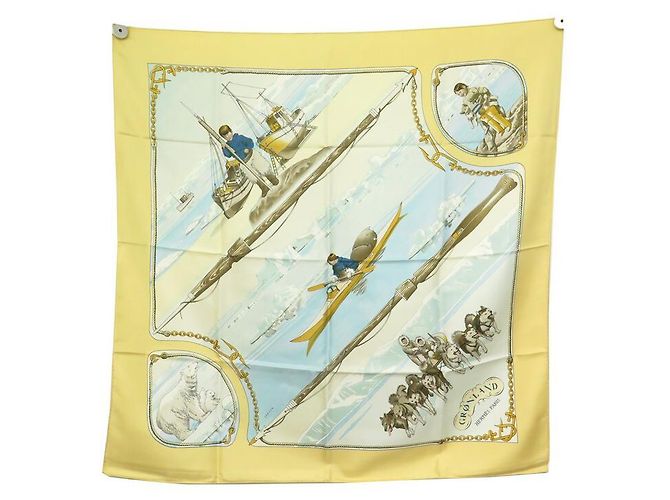 Hermès SCIARPA QUADRATA HERMES GRONLAND LEDOUX 90 SETA GIALLA + SCATOLA SCIARPA IN SETA Giallo