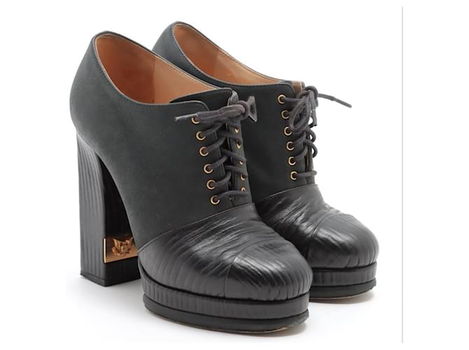 Chanel Lace up ankle boots Black Leather  ref.576709
