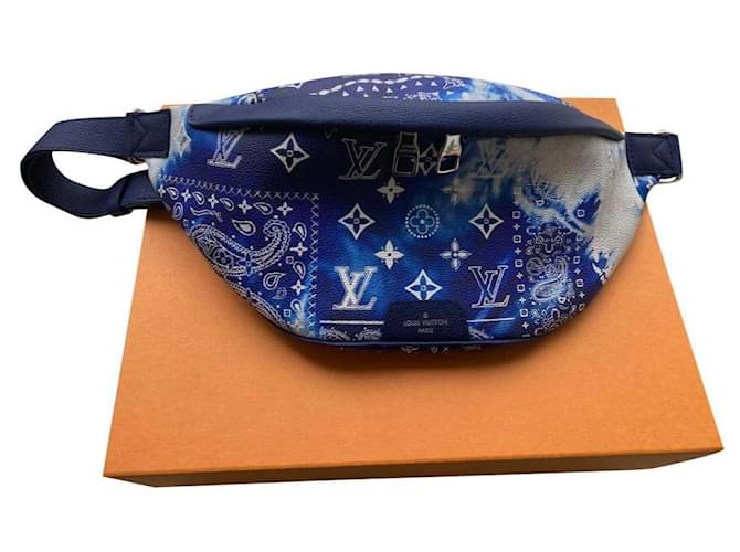 Louis Vuitton bandana monocromática azul Couro  ref.576761