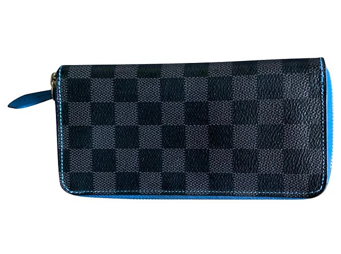 Cartera Louis Vuitton Vertical Zippy Damier Graphite