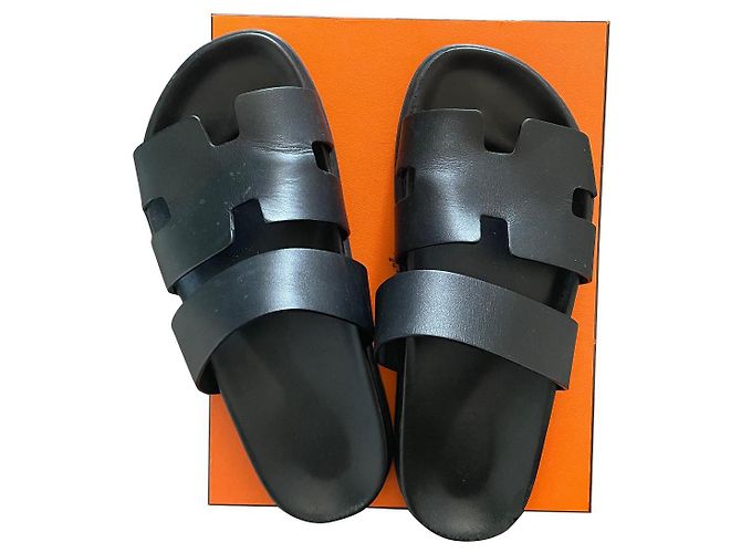 Hermès Ankara Sandalen aus Leder schwarz