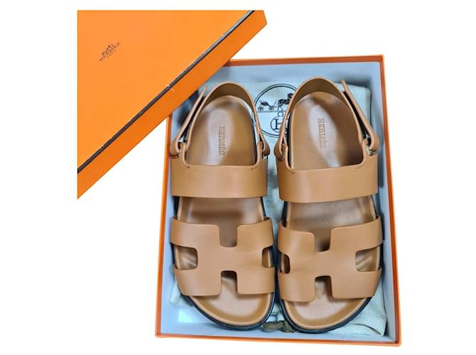 Hermès Hermes Takara Ledersandalen Gr.39 Braun  ref.576820