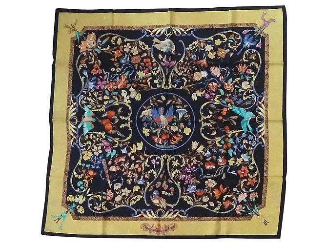 Hermès Hermes Square 90, Sarja de seda "Pedras Orientais e Ocidentais" Multicor