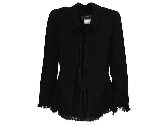 Timeless Chaqueta tipo cárdigan con flecos y escote anudado corto de Chanel en lana negra Negro