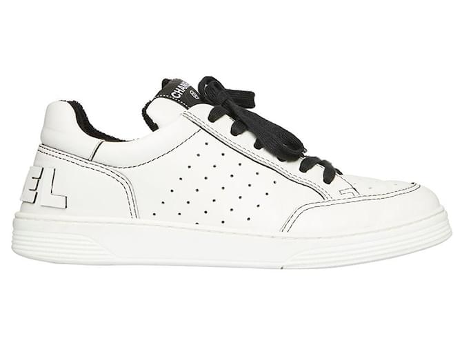 Chanel White lace-up sneakers Leather ref.578085 - Joli Closet