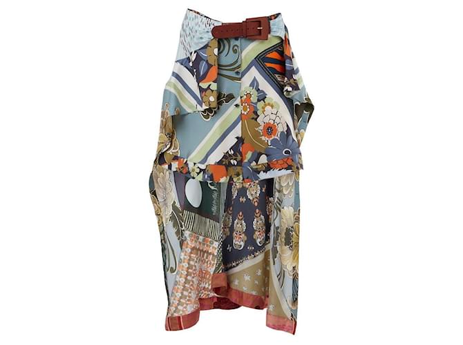 Chloé Pantalones cortos de falda midi con cinturón Multicolor Seda  ref.578367