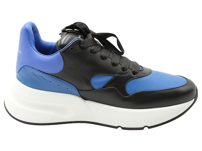 Alexander McQueen Baskets Runner Oversize en Cuir de Veau Bleu et Noir Cuir