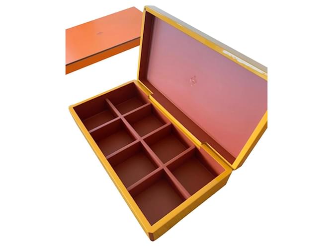 Hermès Facettes tie box la Laque Orange Yellow Leather Wood  ref.579473