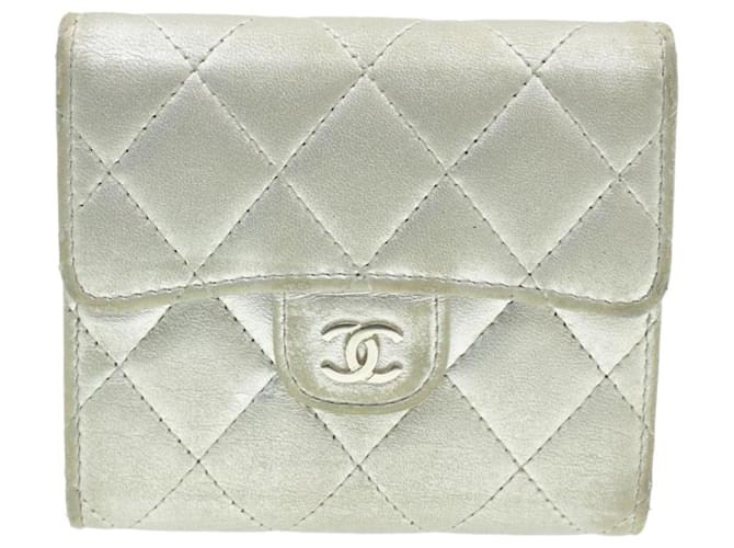CHANEL Matelasse Bifold Wallet Silver CC Auth cr620 Silvery ref