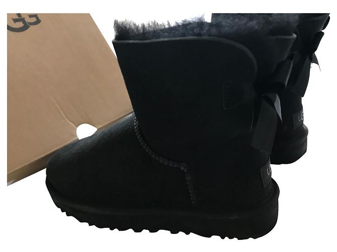 Ugg Mini Bailey Ankle Boots Black Deerskin