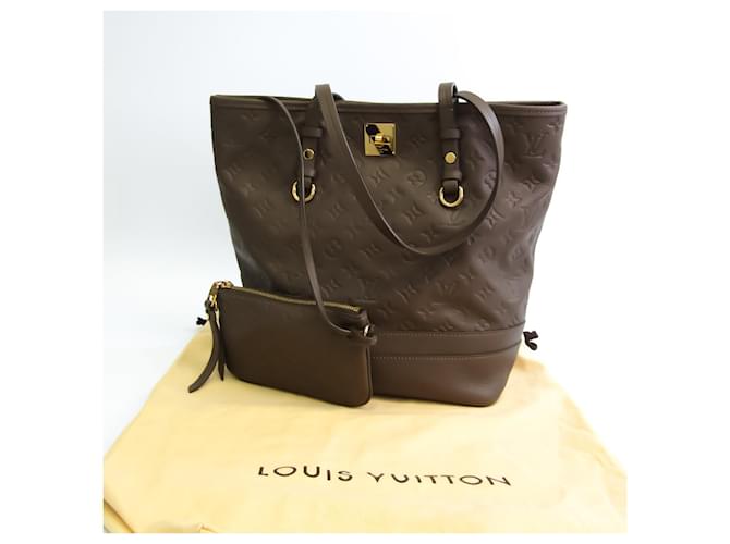 Louis Vuitton Citadines Brown Leather  ref.582182