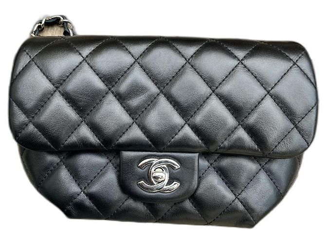 Borsa a tracolla Chanel Uniform nera Nero