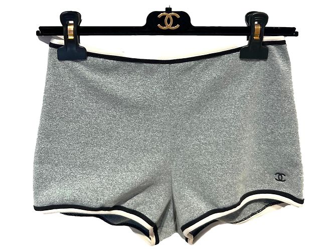 Chanel Calção Cinza