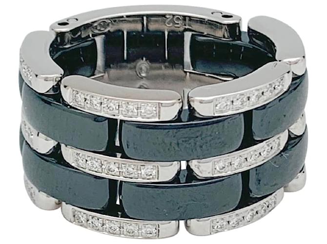 Chanel ring, Modello "Ultra", in oro bianco, ceramica nera e diamanti. Diamante  ref.585380