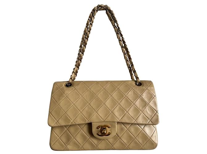 2.55 Chanel Classic lined Flap Bag Beige Leather  ref.586409