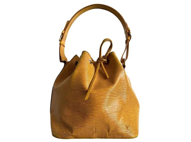 Louis Vuitton Bolsa Noe Amarelo Couro  ref.586410