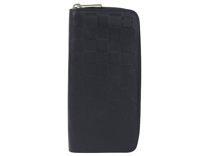 Louis Vuitton Zippy Wallet Vertical Black Cloth ref.573331 - Joli