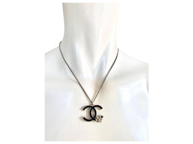 Cambon Collana vintage con logo CC Chanel Nero Argento Bianco